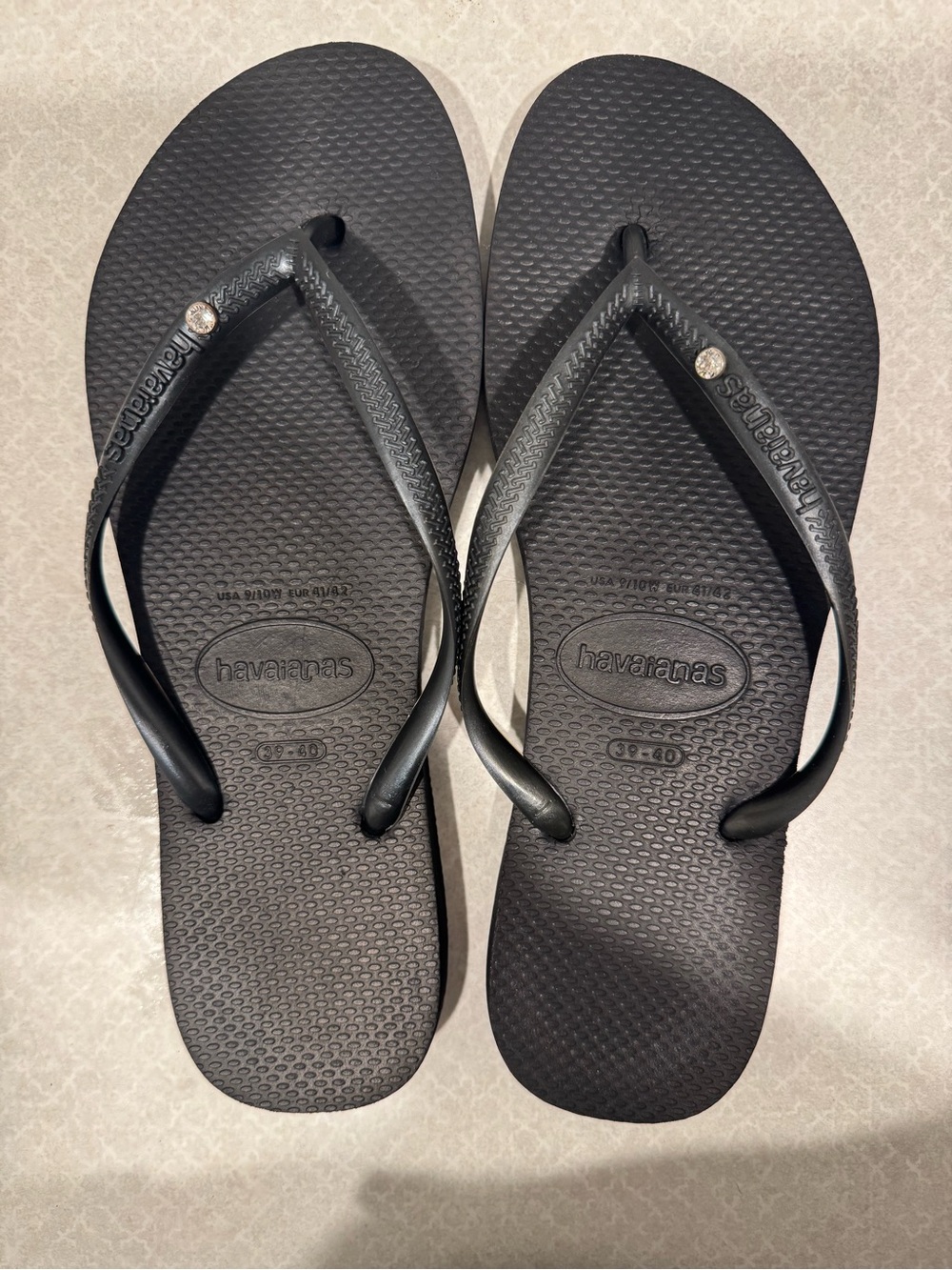 Havaianas Women’s Flip Flops with Crystal- Black